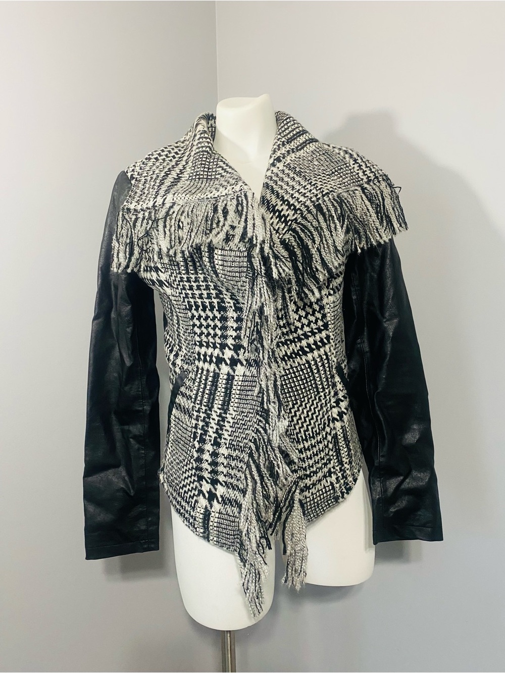 Guess Black & White Houndstooth Fringe Leather-Sleeve Jacket